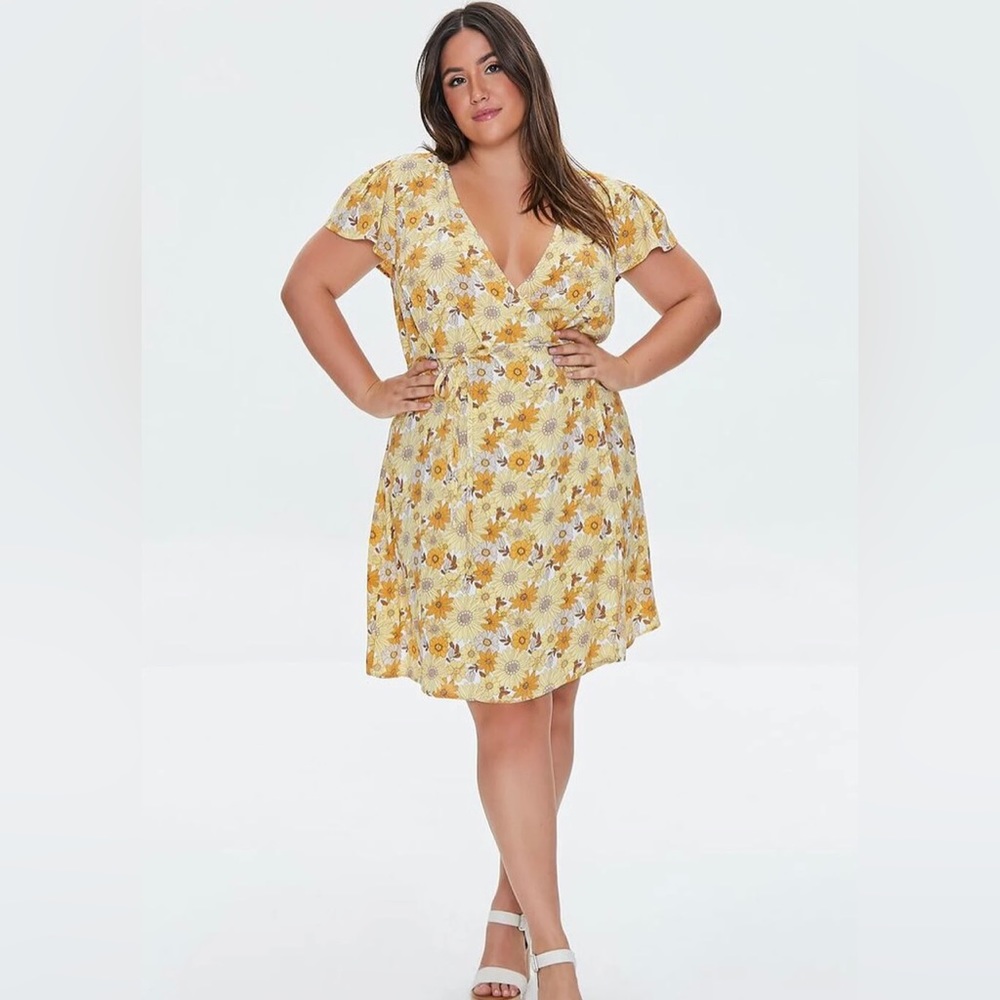 NWT Floral Print Wrap Mini Dress